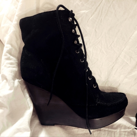 Coach Poppy black suede platform wedge boots. Size 8.5 - Picture 6 of 6